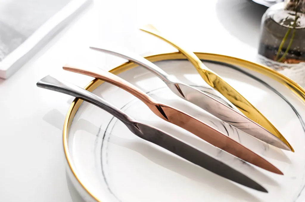 The Monarch Flatware Set